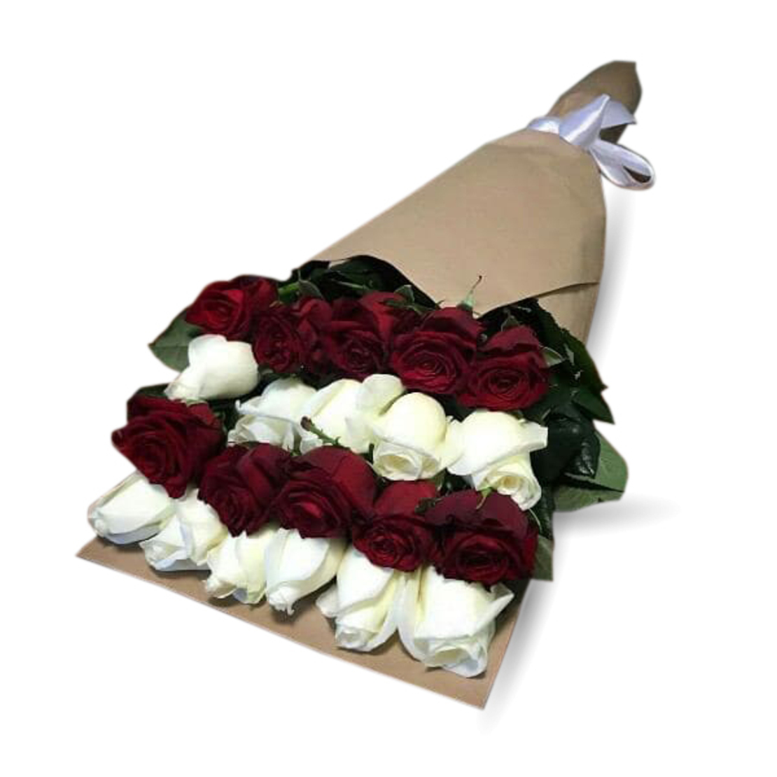 זר פרחים עם ורד אדום ולבן