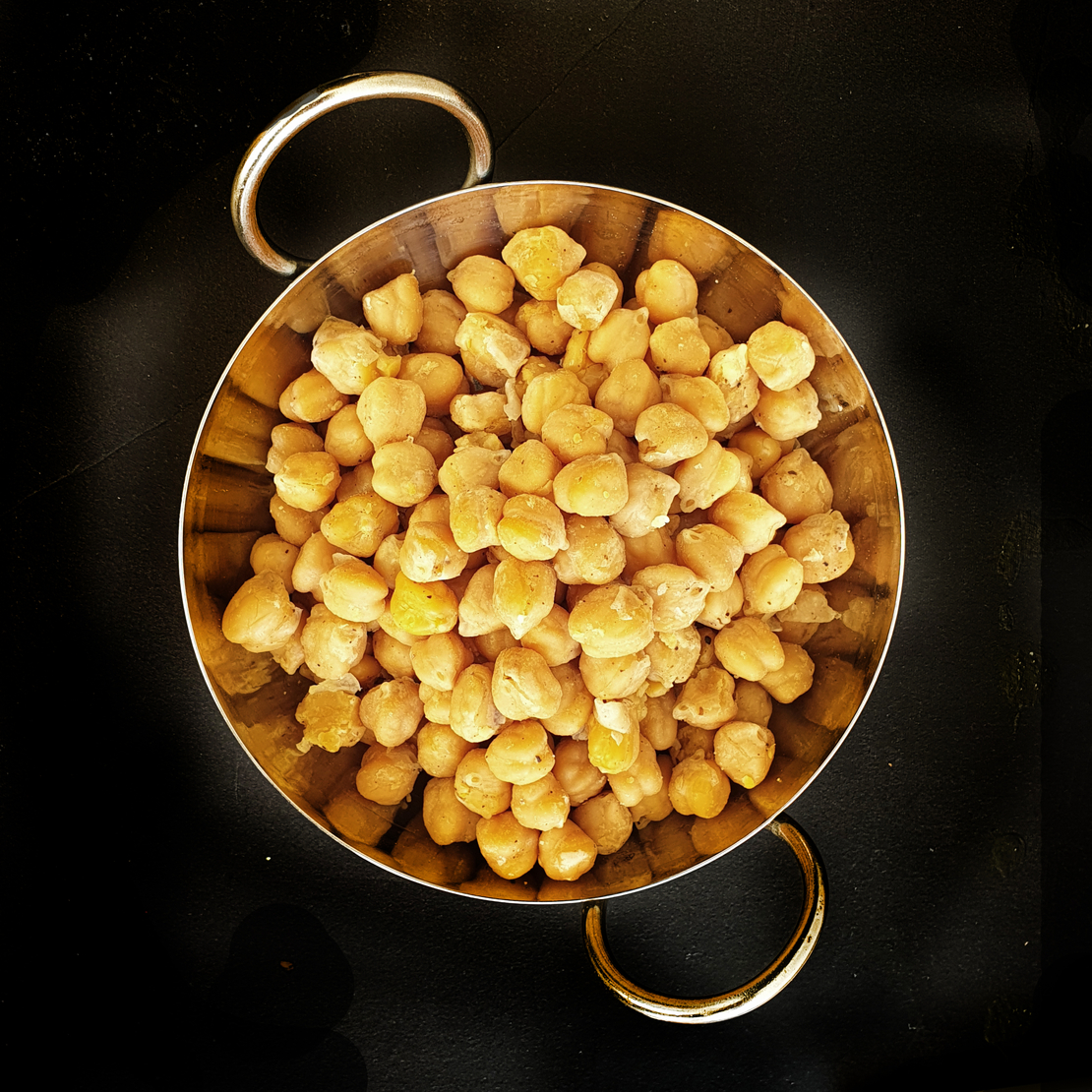 ארבעס - גרגירי חומוס מבושלים בתוספת מלח ופלפל