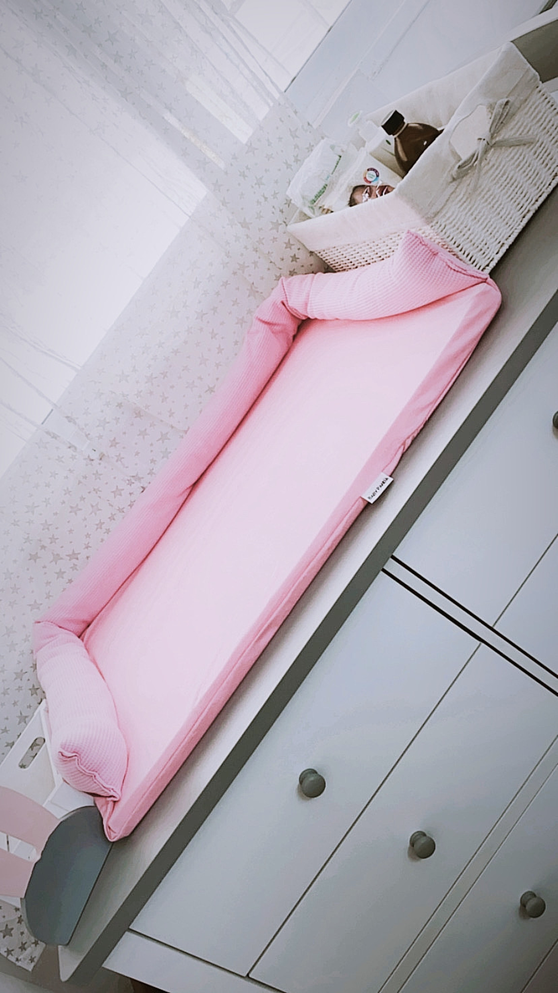 כיסוי למשטח החתלה + נחשוש מחובר