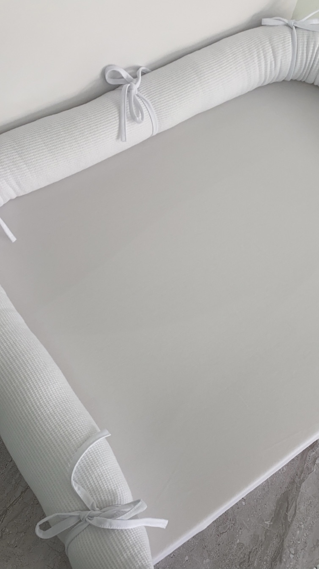 כיסוי למשטח החתלה +נחשוש | 4 צבעים לבחירה