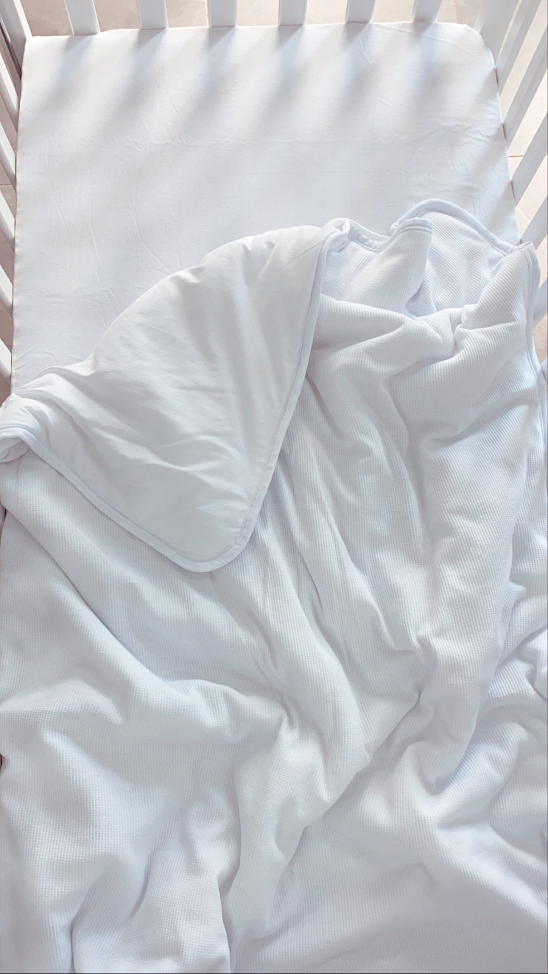 שמיכת קיץ למיטת תינוק | ג'רסי וופל לבן שלג