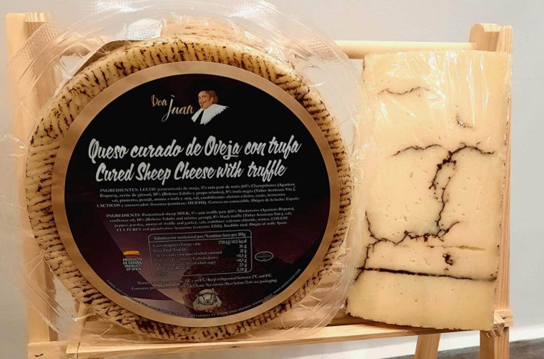 גבינת מנצ'גו עם כמהין (טרופדו)