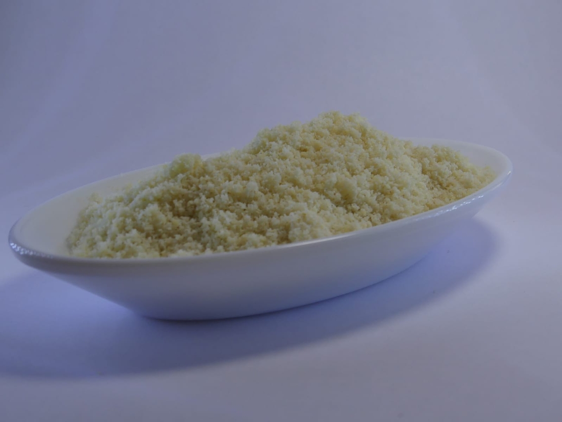 שקד טבעי טחון (טחינה במקום)