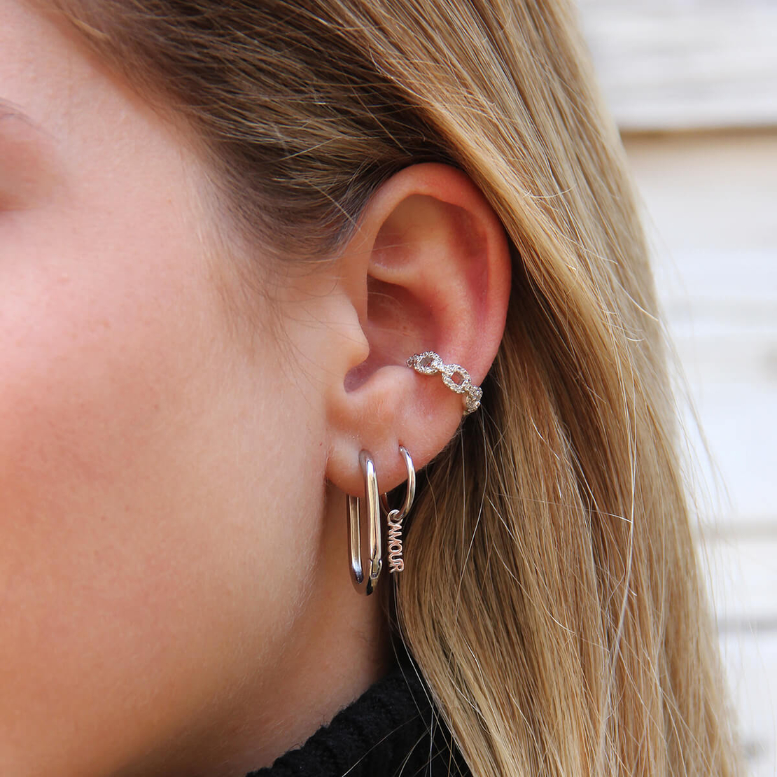 עגיל חבק חוליות זירקונים - כסף 925  