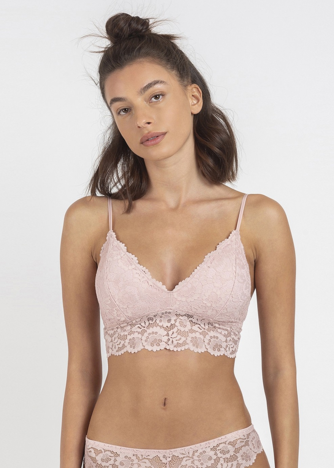 ברלט תחרה עם כריות נשלפות FEMINA