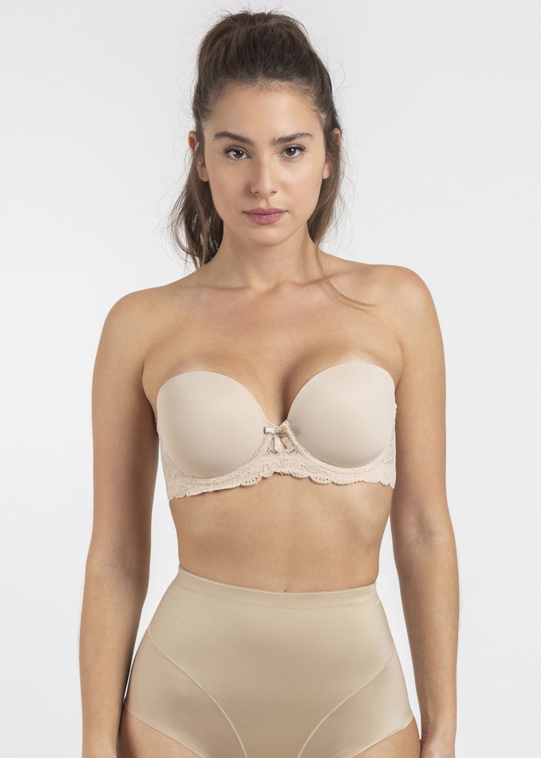 פמינה חזיית סטרפלס מרופדת FEMINA