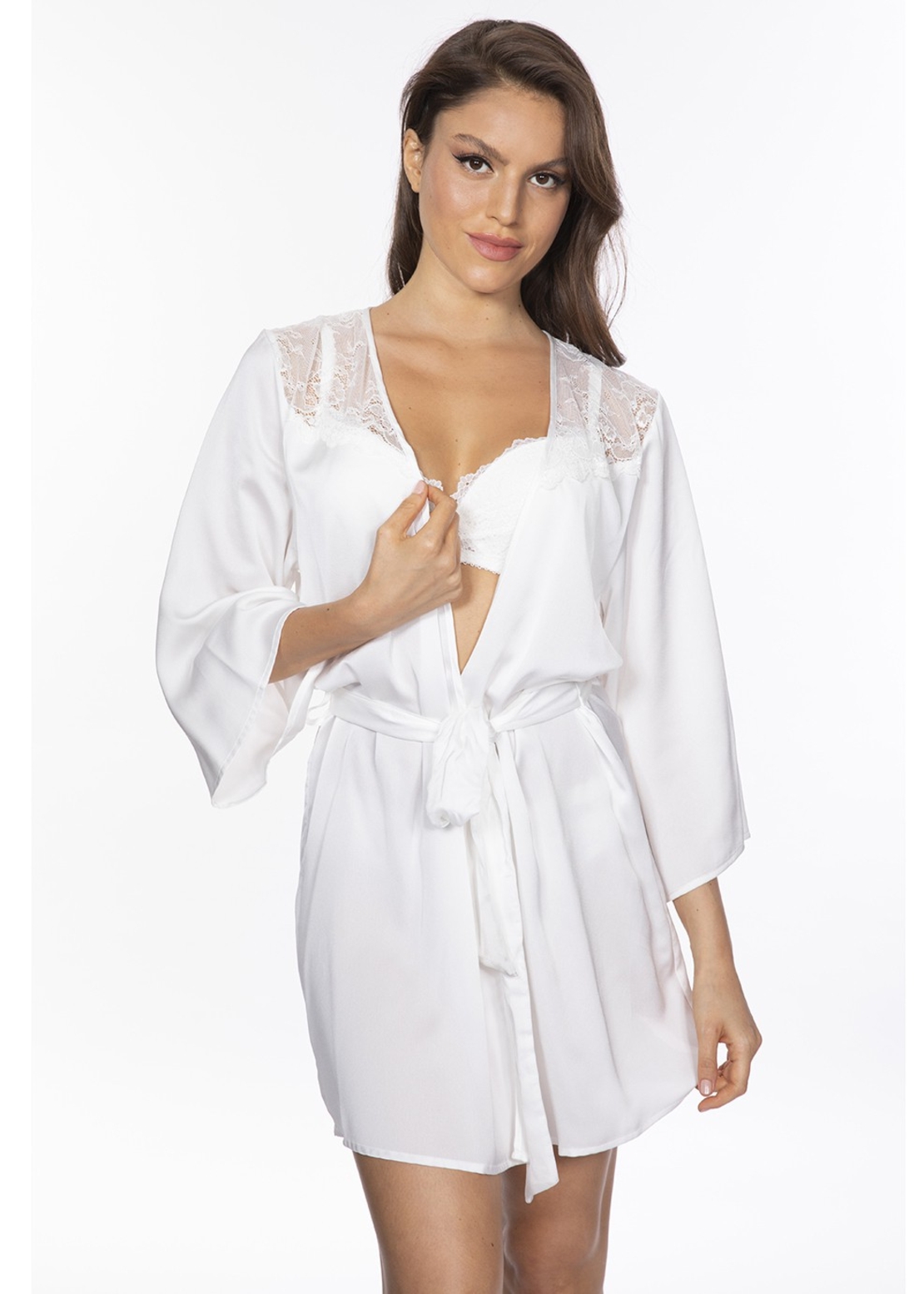 חלוק סאטן עם תחרה FEMINA