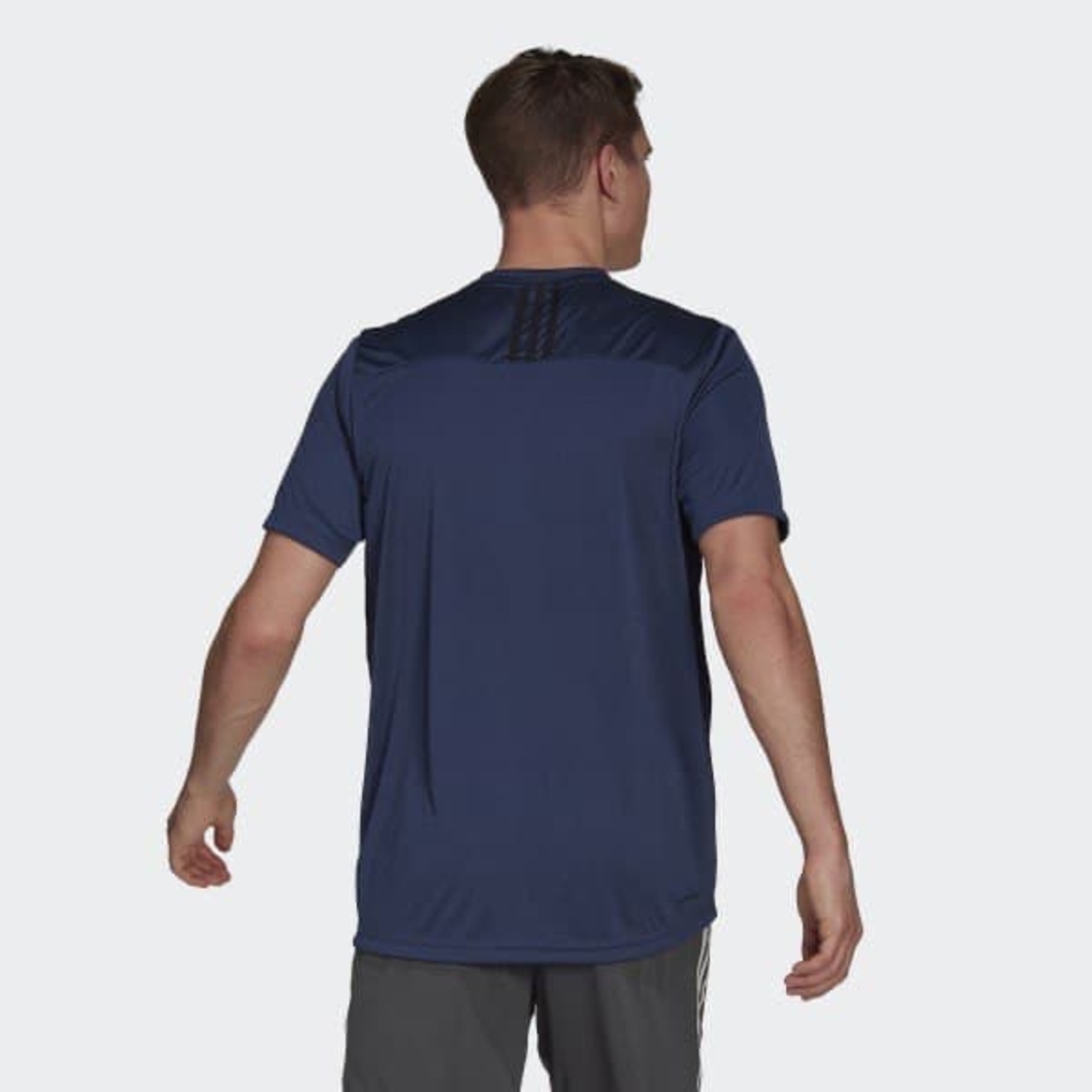 חולצת אדידס לגבר | Adidas Primeblue Designed To Move 3-Stripes Tee 
