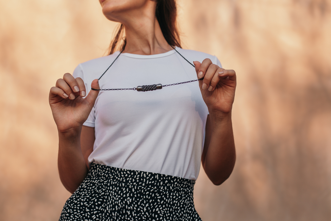 שרשרת עמנואל | תכשיט מינימליסטי | תכשיט אפור