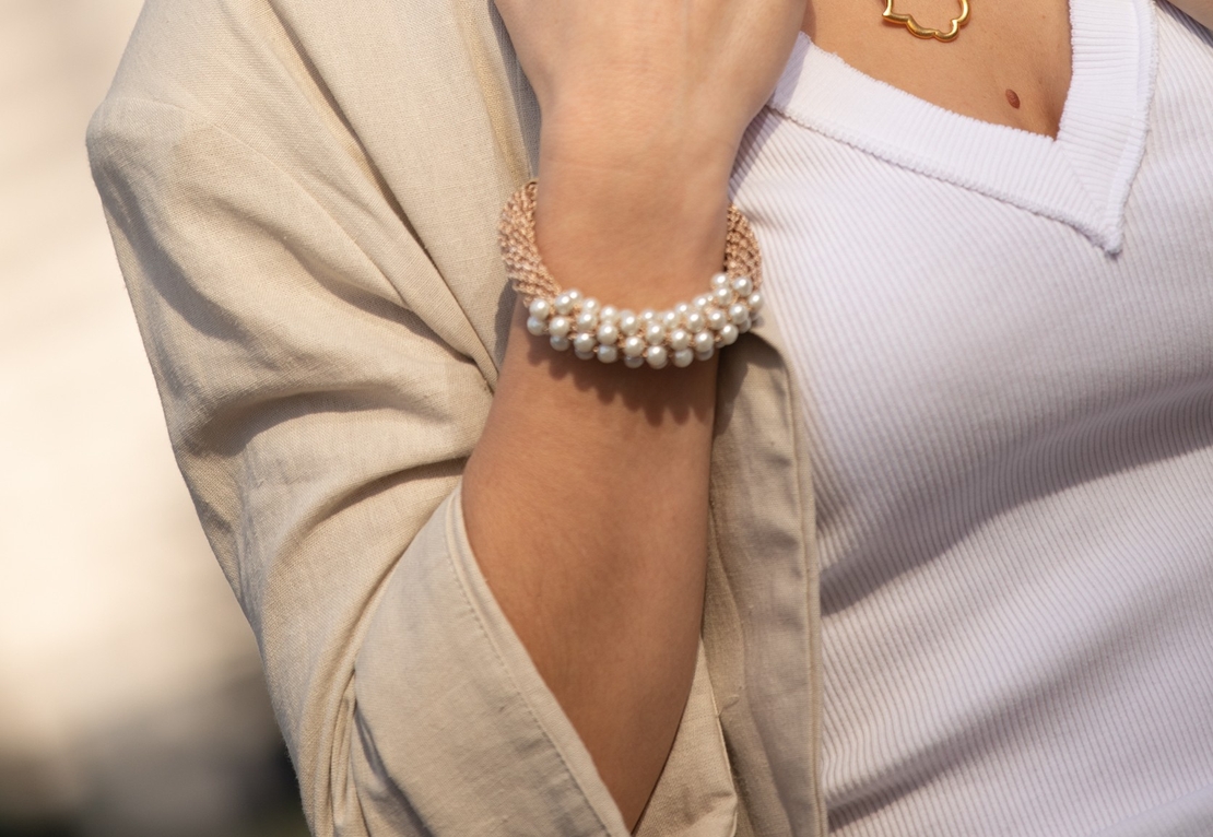 צמיד פנינה | צמיד סרוג משולב פנינים