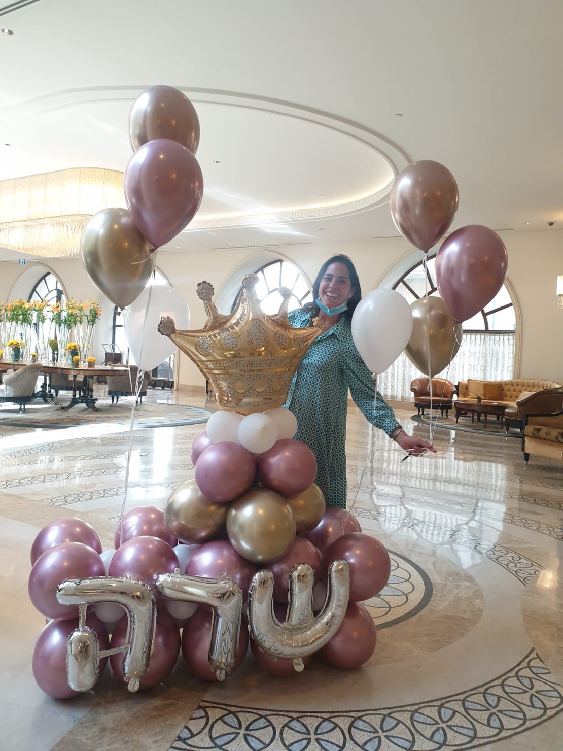 זר שם מפואר וזר ספרות על בסיס כפול