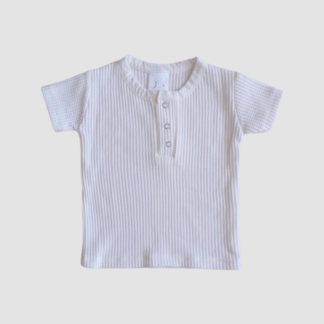 טי 3 כפתורים וופל