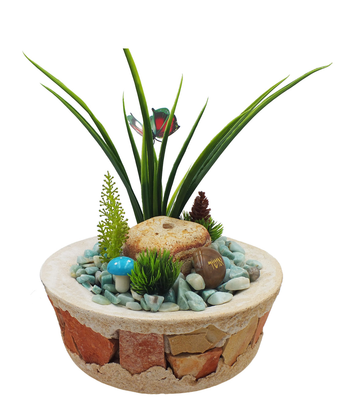 מזרקת מעיין נובע בקערה עגולה מעוטרת שברי אבנים - אמזונייט