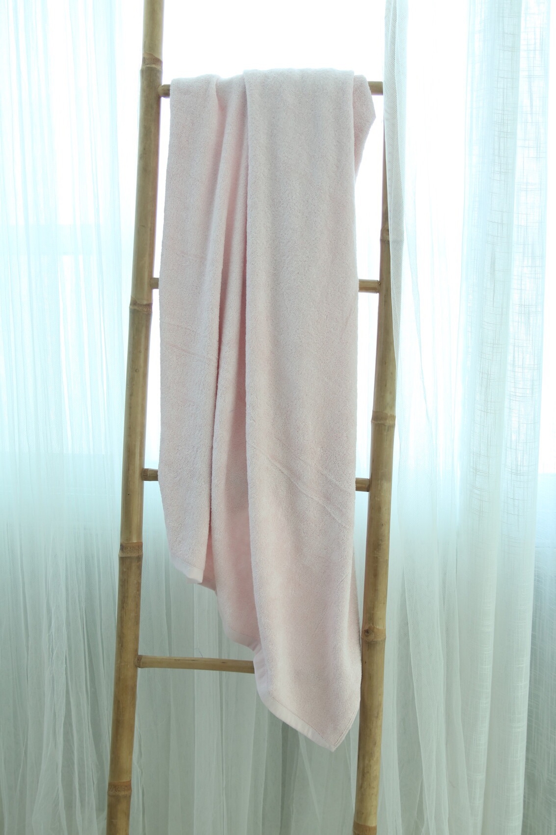 מגבת במבוק ענקית 1.40*90 | ורוד