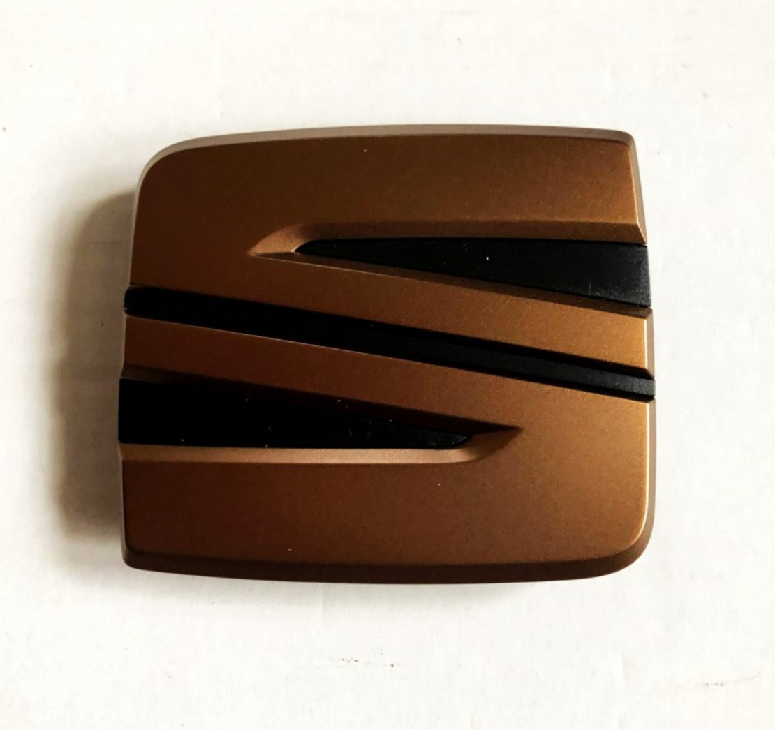 סמל קדימה סיאט נחושת