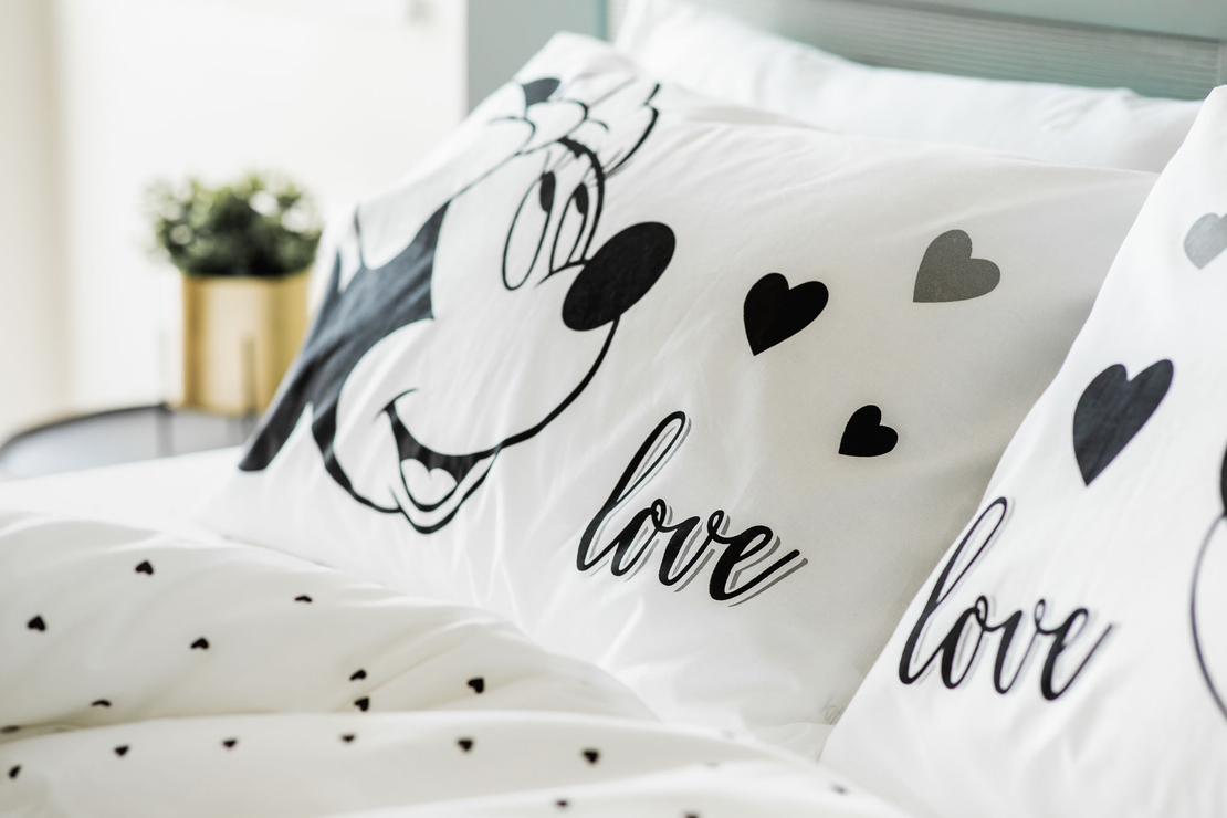 מצעי מיקי ומיני מחובקים 160/200