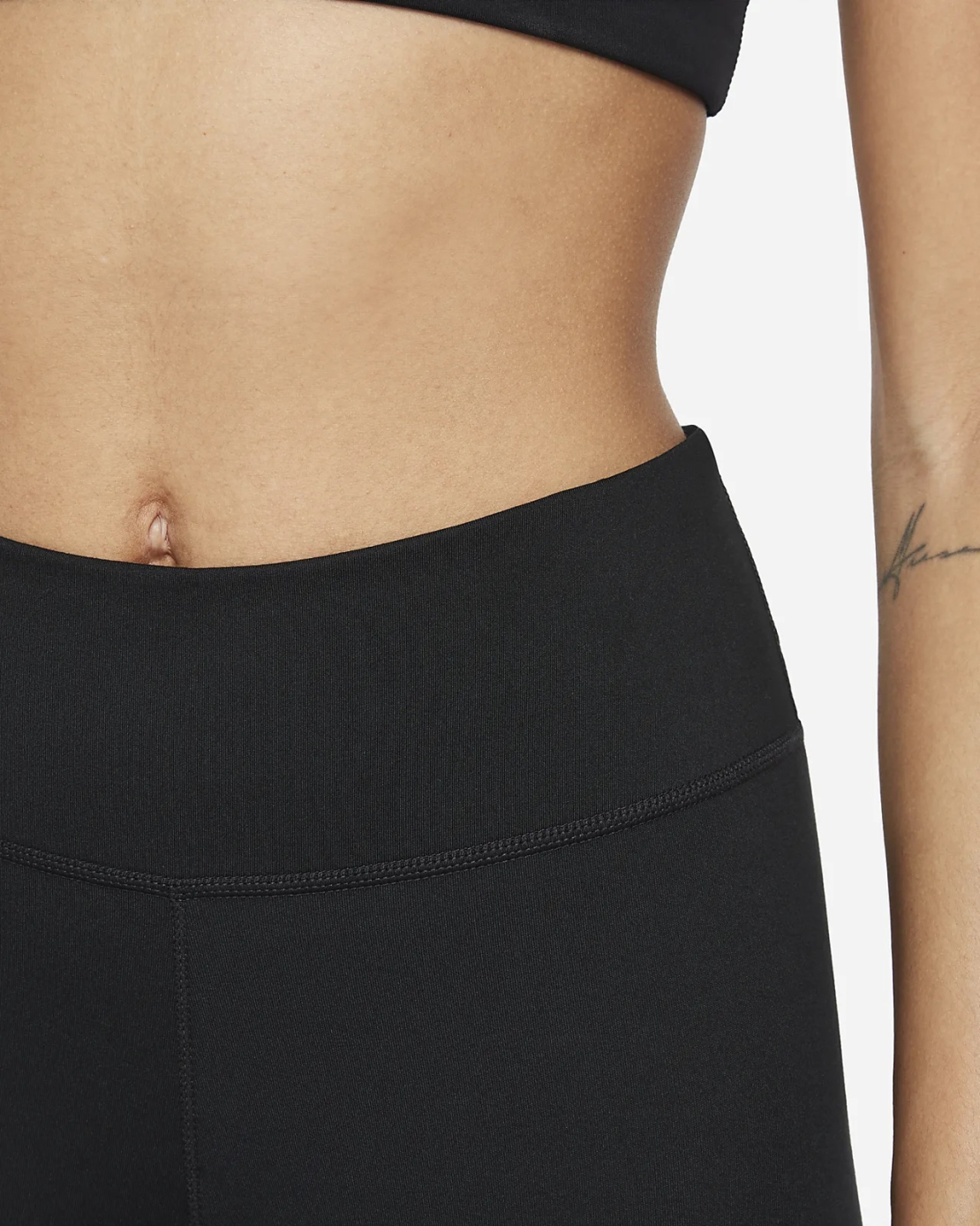 טייץ נייק לנשים | Nike Dri-FIT One Icon Clash Women's Mid-Rise Graphic Leggings