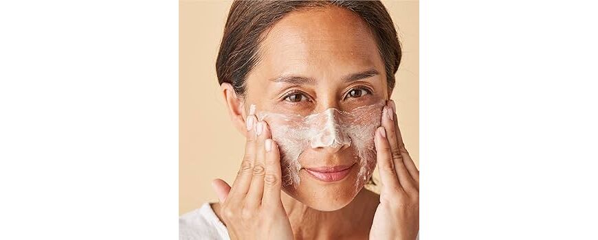 Anti-Aging & Renewal (אנטי אייג'ינג וחידוש העור)