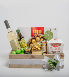 Deluxe Hamper in Wooden Gift Box