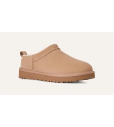 UGG קלאסיק מיקרו סנד