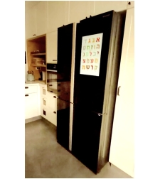 Refrigerator magnet illustrated with the letters Alif Beit