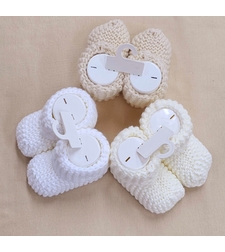 גרביים סרוגות לניובורן