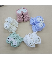 גרביים סרוגות קשירה