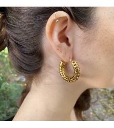 Golden color spine hoop earrings