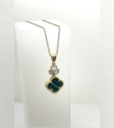 Van Cleef & Arpels style clover pendant