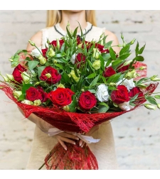Bouquet of roses and lisianthus - 