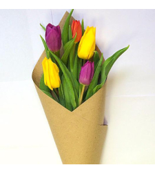 Small bouquet of tulips