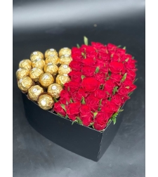 Sweet love box with roses and Ferrero Rocher