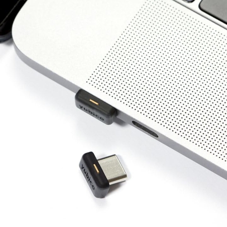 מפתח אבטחה Yubico YubiKey 5C NFC FIPS | USB-C + NFC