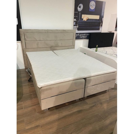 מיטה מרופדת נינה