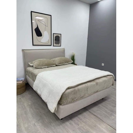 מיטה מרופדת אידה