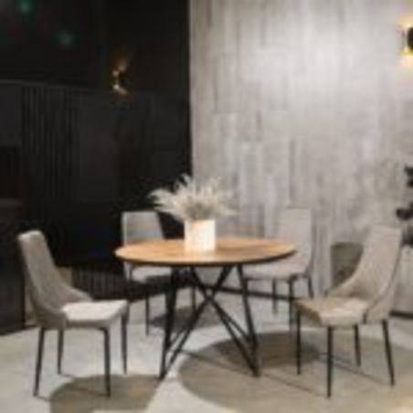 שולחן דגם מוריה אלון מושחר + 4 כסאות