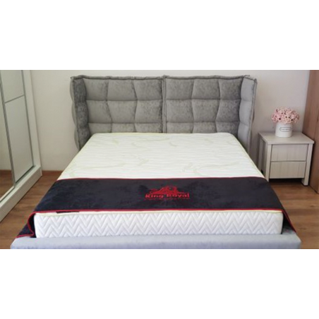 מיטה מרופדת בבלי