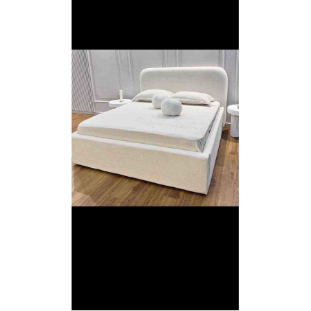 מיטה מרופדת מון