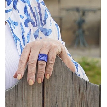 טבעת חרוזים כחולה | דגם שחר