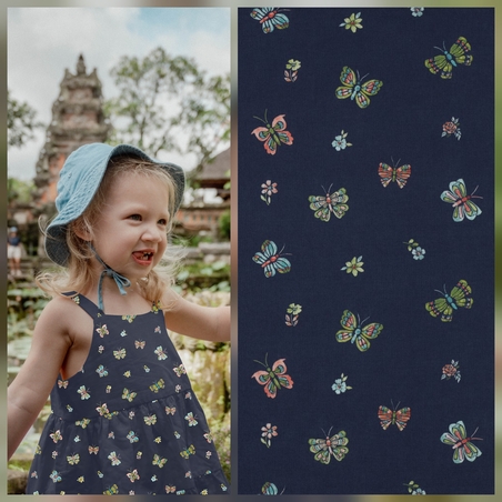 אריג כותנה דפוס פרפרים על רקע כחול כהה