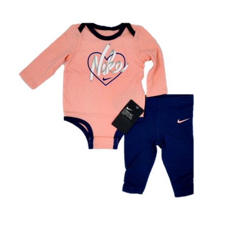 חליפת מכנס NIKE אפרסק כחול לב במרכז