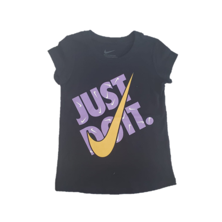 חולצת NIKE שחורה כיתוב בסגול JUST DO IT