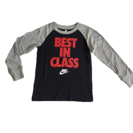 חולצת NIKE שחורה ארוכה כיתוב באדום BEST IN CLASS