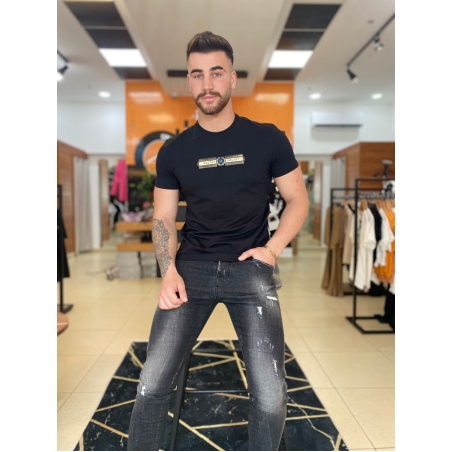 T_shirt voltaj