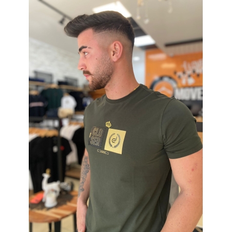 T_shirt closer