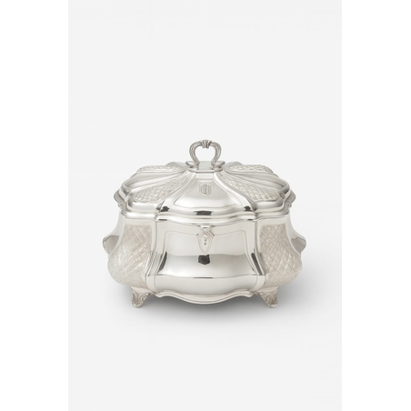 Oval pure silver Etrog box