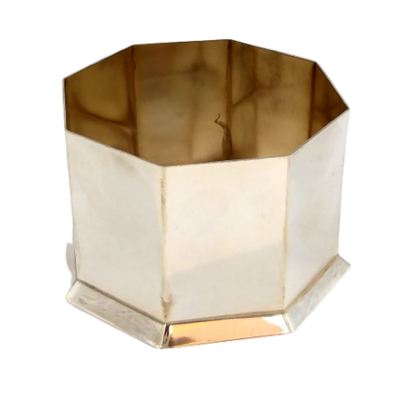 מעמד לבקבוק יין 