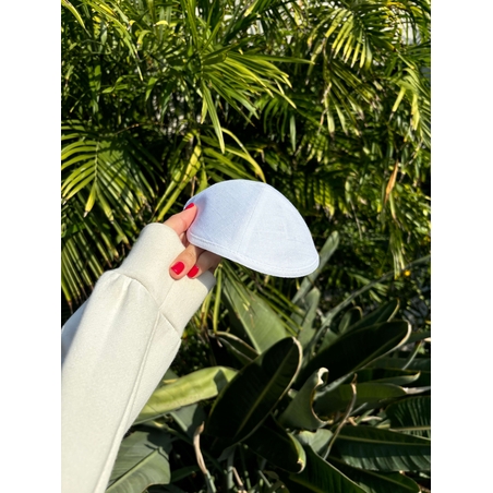 כיפה מהודרת מפשתן צבע לבן עם מקום לסיכה 18 ס