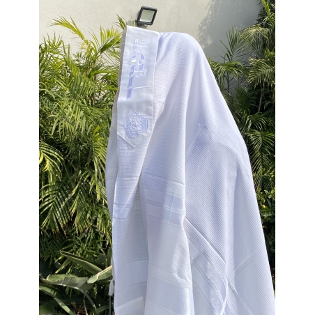 טלית צמר מהודרת עטרה ופינות צבע לבן 