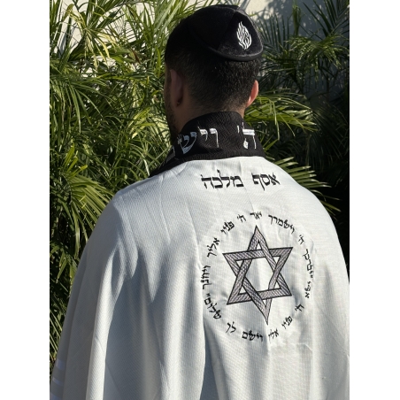 טלית מופת חתנים מהודרת רקמה שחורה מפוארת + שם רקום + עטרה שחורה